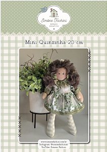 PROJETO DIGITAL - BONECA MINI QUINZINHA 20 cm