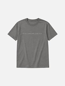 Camiseta Ação EU ME IMPORTO COM VOCÊ Cinza