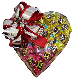 Coração de chocolates médio