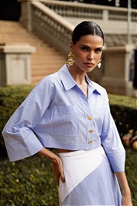 CAMISA CROPPED LISTRADA