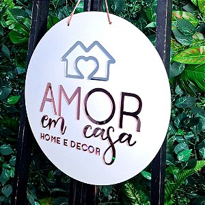 Placa em MDF com Logotipo em Acrílico - 40 cm