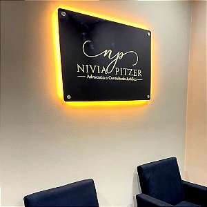 Placa em Acrílico com Logotipo em Acrílico e Iluminação em LED