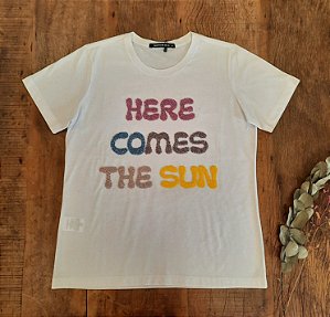 T-SHIRT  HERE COMES THE SUN
