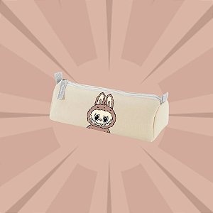 Estojo Bege de Lápis Horizontal com Estampa Labubu - Marrom - 20x8x9cm - 1 unidade - Rizzo