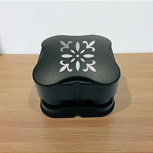 Furador Magnético Anywhere 1,5" - Flor de Lis - 1 unidade - Art Montagem - Rizzo