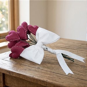 Buque de Coração TNT com Laço Branco - 17x32cm - 1 unidade - Rizzo