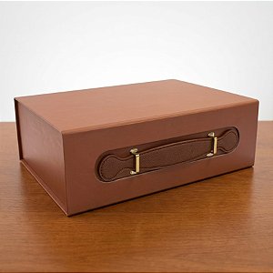 Caixa de Papel Rígido Retangular com Alça - Marrom - M 29x21x9cm - 1 unidade - Cromus - Rizzo