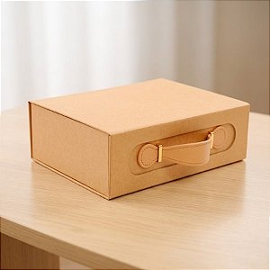 Caixa de Papel Rígido Retangular com Alça - Kraft - M 29x21x9cm - 1 unidade - Cromus - Rizzo