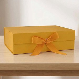 Caixa de Papel Rígido Retangular com Imã e Fita  - Dourado - M 28,2x20,2x9,2cm - 1 unidade - Rizzo