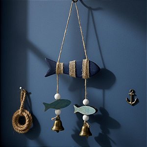 Enfeite Decorativo Para Pendurar - Peixes com Sino  - Azul Escuro - 28x12cm - 1 unidade - Rizzo