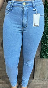 Calça Jeans Skinny Melinda Levanta Bumbum c/Detalhe de Ilhós Metálico e Lycra