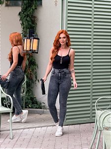 Calça Jeans Skinny Feminina Grafite com Lycra