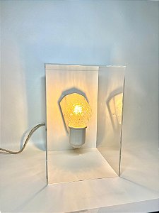 Luminária de Mesa Decô