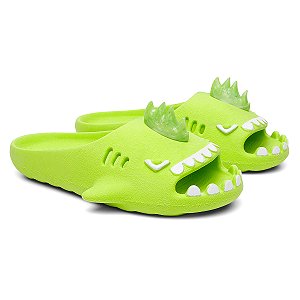 Chinelo Feminino Slide Sharky Fun Tubarão Punck Verde Divertido + 1 Barbatana Extra