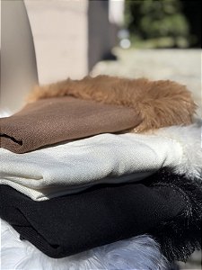 Poncho Capa com manga em Tricot com pelo fake