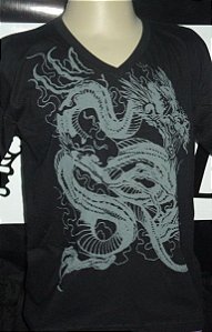 camisa gola v