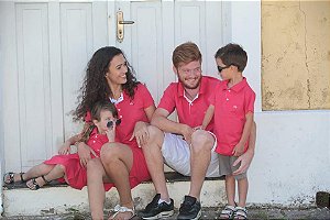 roupas iguais para pai mae e filha