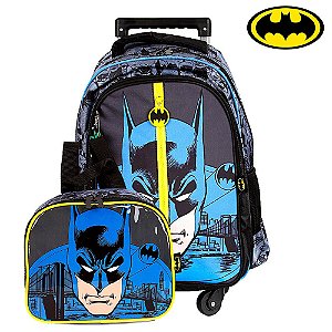 Kit Mochila Escolar Infantil BatMan e Coringa Com Rodinhas