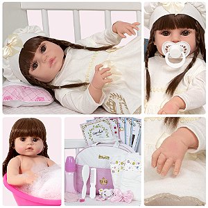 Boneca Bebê Reborn Princesa Larinha 53cm com 20 acessórios em Promoção é no  Bondfaro