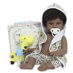 Boneco Tipo Reborn Negro Realista Roupão Girafinha Pelúcia