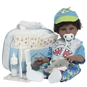 Bebê Reborn Menino Boneco Negro Enxoval Tubarãozinho Fofo