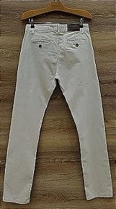 Calça sarja masculina slim reta Rodrigo com elastano