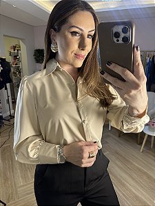 Camisa de crepe botões encapados Rosana