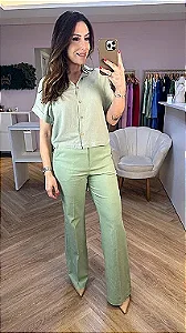 Calça alfaiataria pantalona de linho Rebeca - Verde Claro