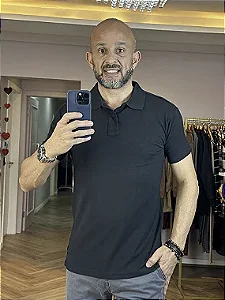 Camisa polo masculina em algodão com elastano