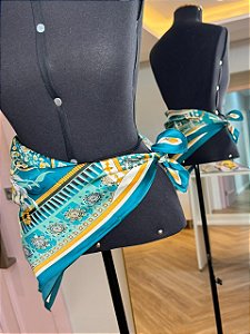 Lenço efeito seda estampado
