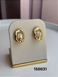 Brinco pérola dourado