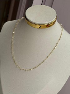Colar pérolas dourado