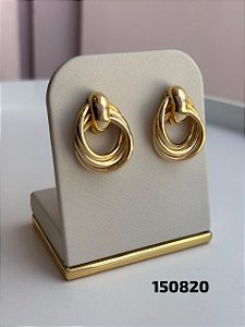 Brinco liso dourado