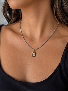 Choker riviera letra S bicolor
