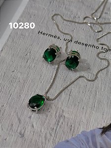 Conjunto oval esmeralda branco