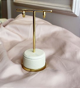 Brinco argola detalhada lisa dourado
