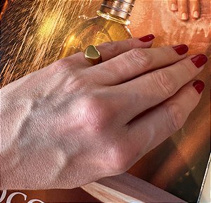 Anel coração liso dourado regulável