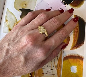 Anel coração micro zircônia dourado