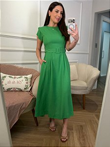 Vestido alfaiataria midi com manga