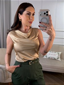 Blusa cavada em cetim Betina