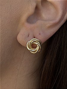 Brinco entrelaçado liso