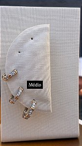 Brinco argola crav. com detalhe x méd.
