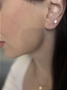 Brinco ponto luz pequeno