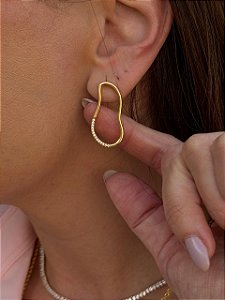 Brinco orgânico cravejado