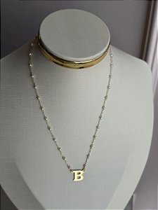 Colar letra B pérola dourado