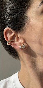 Brinco duplo gota com piercing dourado