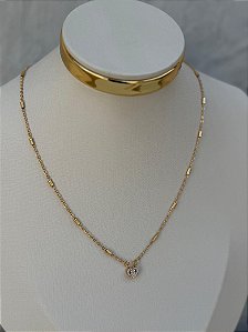 Colar coração cravejado dourado