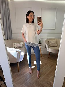 Blusa viscose com renda Flávia