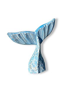 Enfeite Cauda Baleia Azul Claro Pequena Decoração de Parede