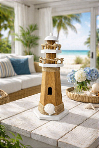 Farol Decorativo Branco em Madeira Concha Enfeite Náutico Praia